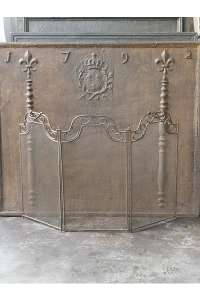 Decorative Art Deco Fireplace Screen