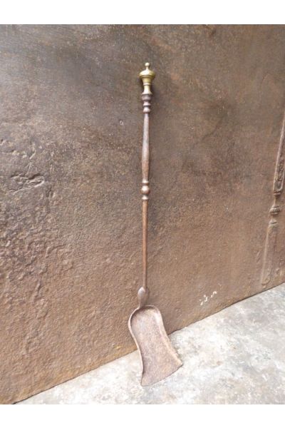 Napoleon III Fire Shovel